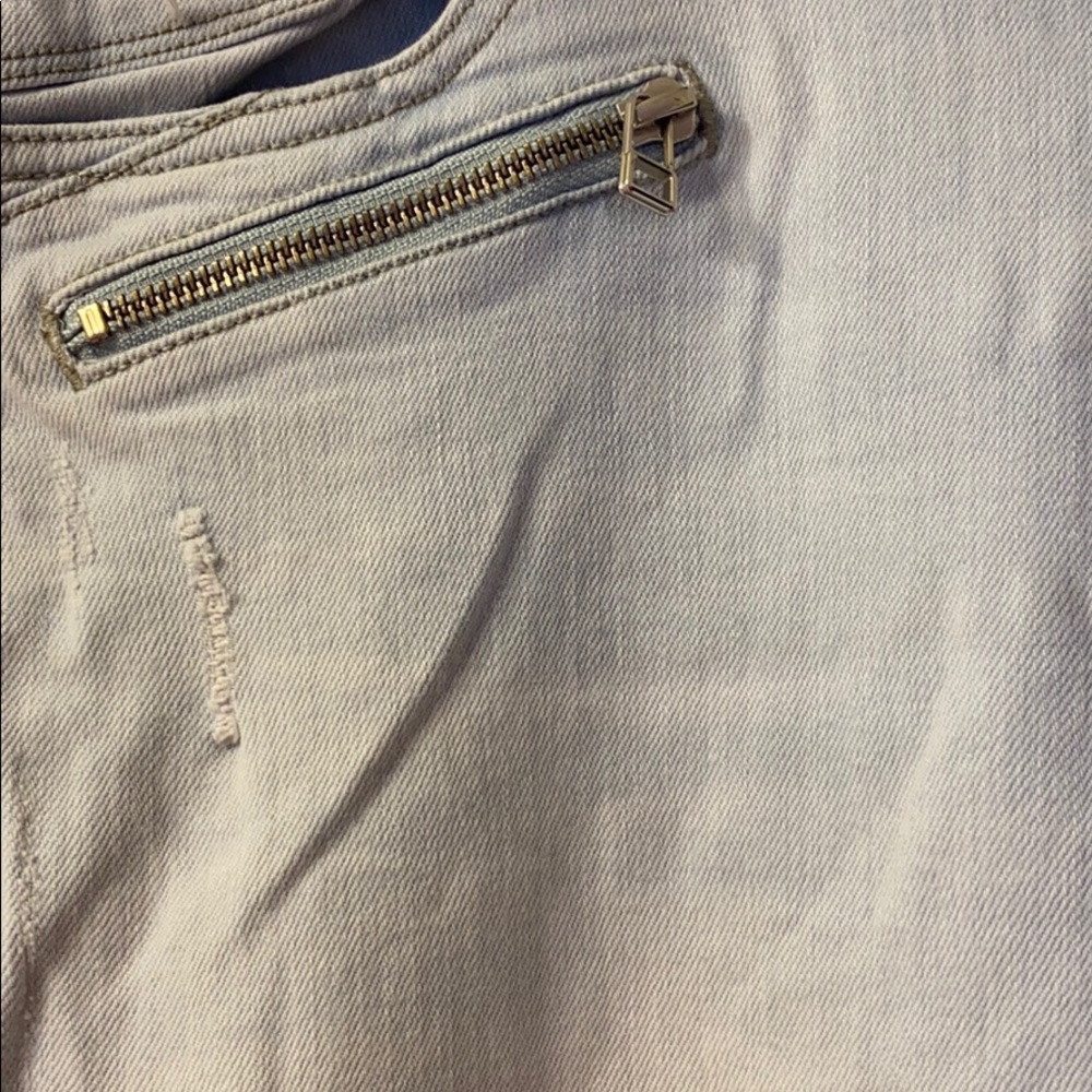 Jeans - Picture 2 of 3